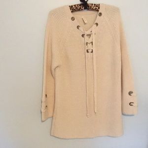 🎉  🎉 Women’s Medium M Long Cream Knit Sweater V Neck Accents NWOT